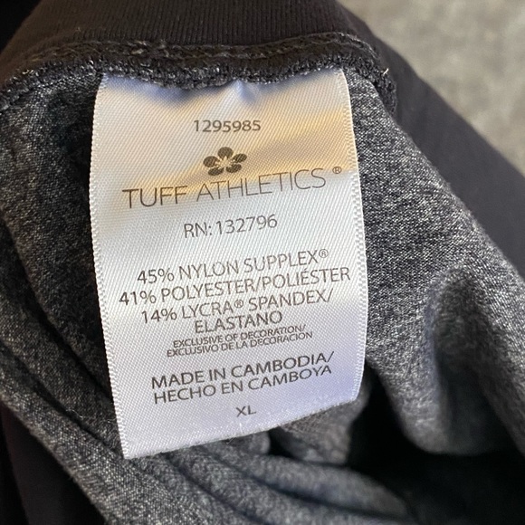 Tuff Athletics Compression Leggings. Size XL - Picture 6 of 6